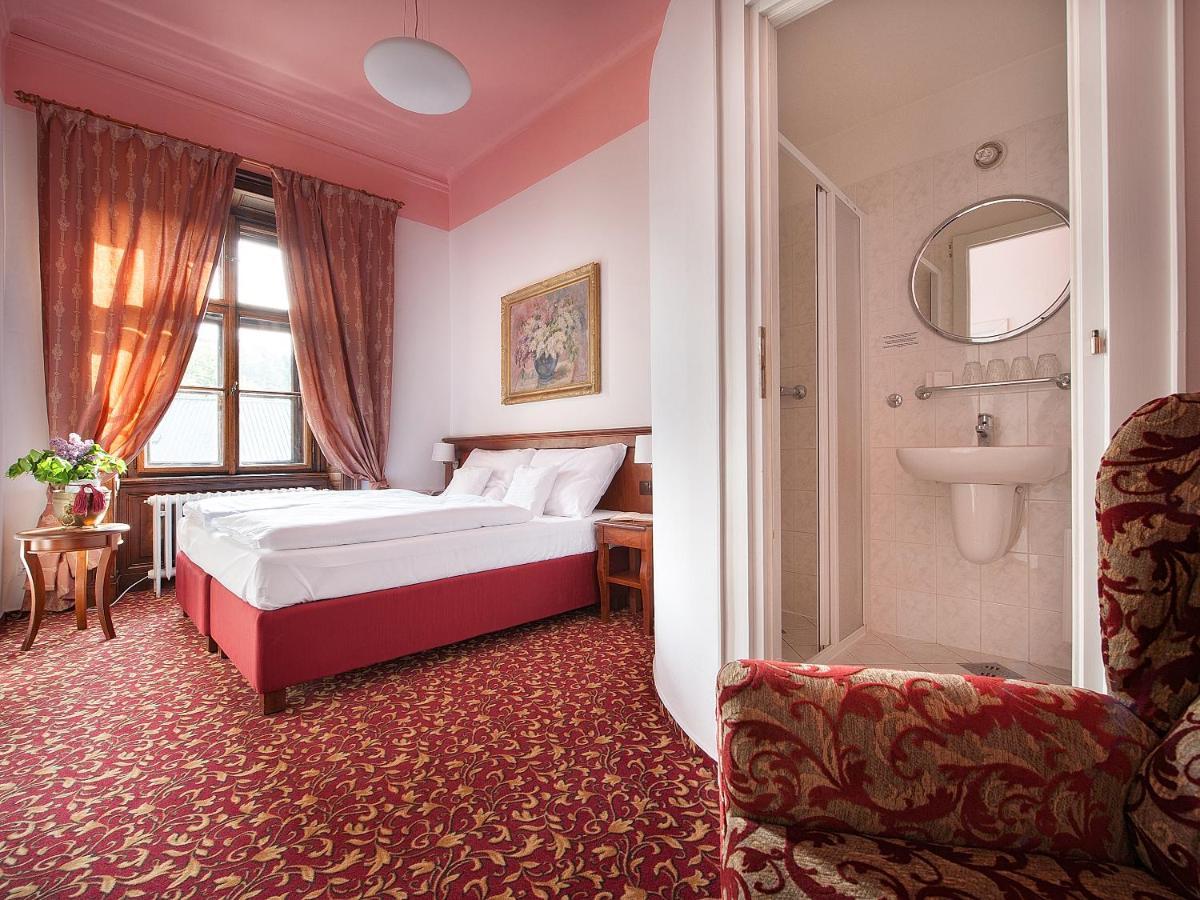 Ea Zamecky Hotel Hrubá Skála Dış mekan fotoğraf