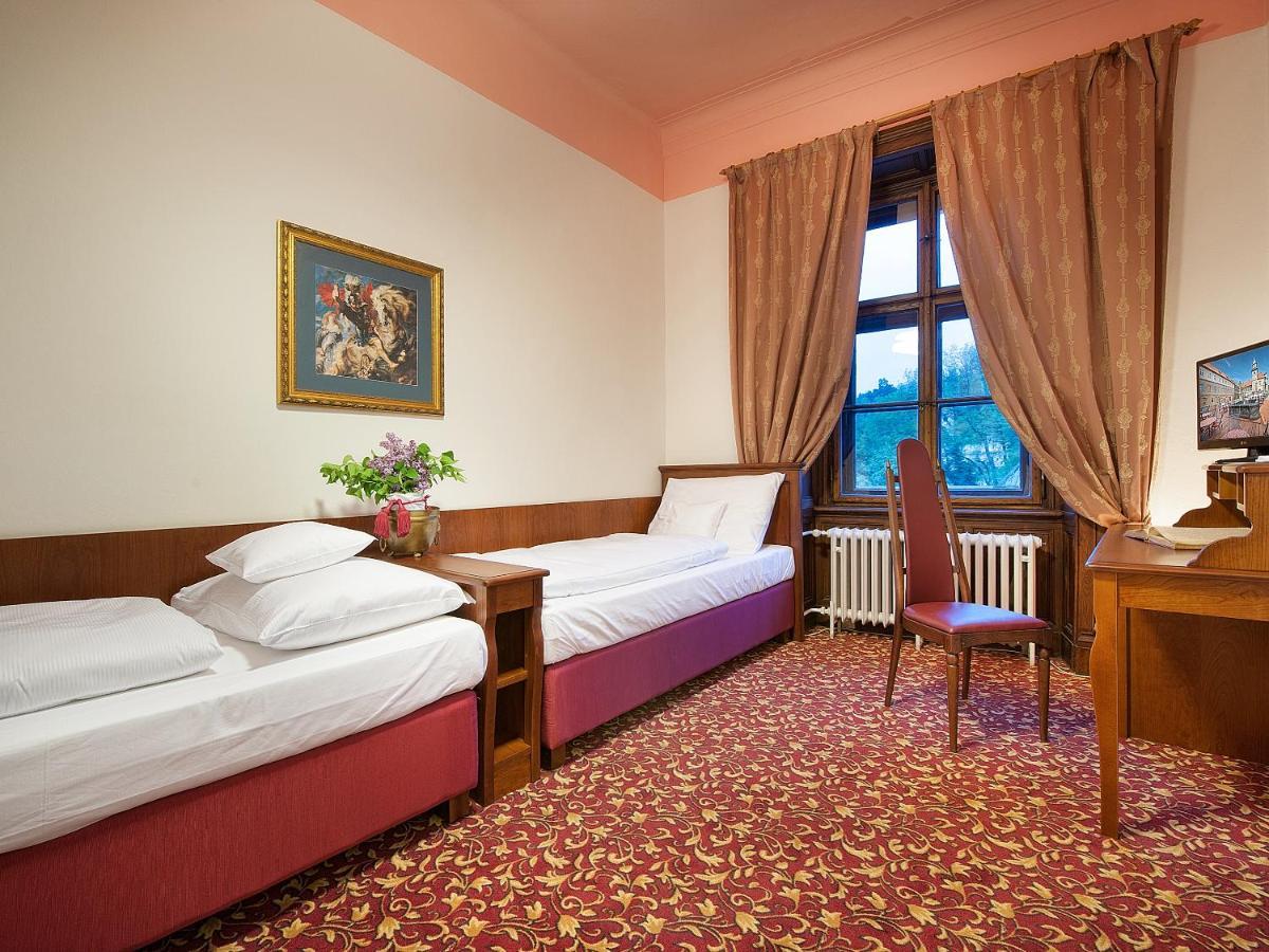 Ea Zamecky Hotel Hrubá Skála Dış mekan fotoğraf