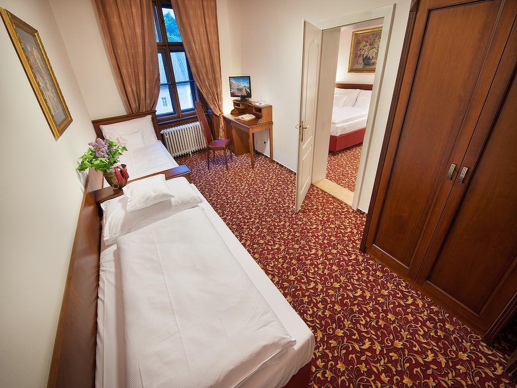 Ea Zamecky Hotel Hrubá Skála Dış mekan fotoğraf