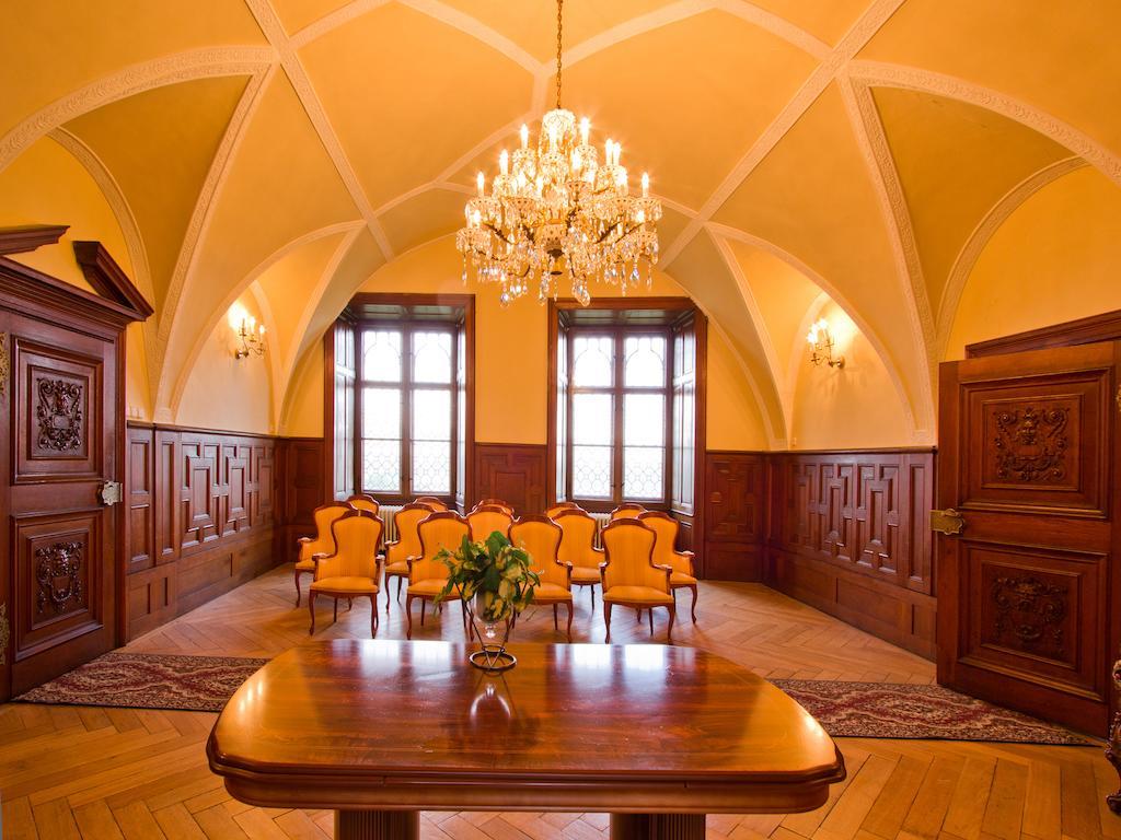 Ea Zamecky Hotel Hrubá Skála Dış mekan fotoğraf
