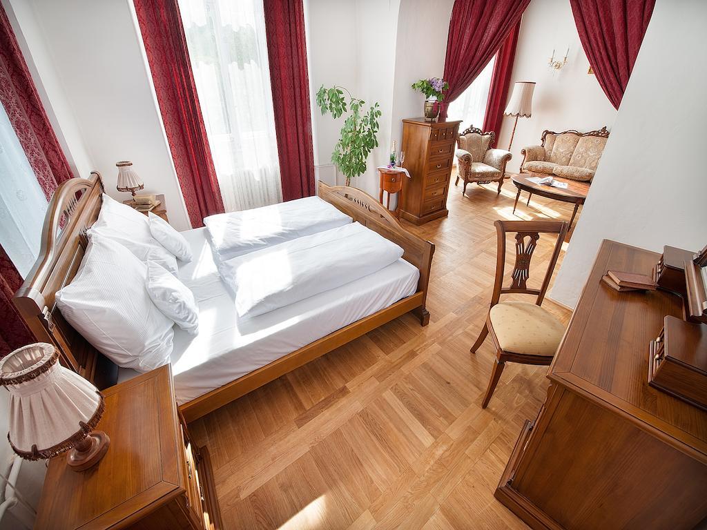 Ea Zamecky Hotel Hrubá Skála Dış mekan fotoğraf