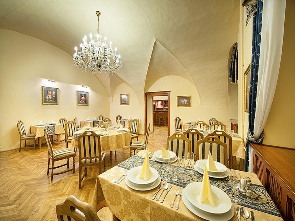 Ea Zamecky Hotel Hrubá Skála Dış mekan fotoğraf