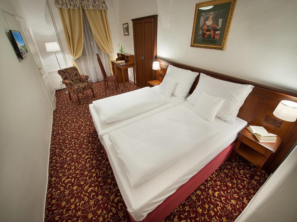 Ea Zamecky Hotel Hrubá Skála Dış mekan fotoğraf